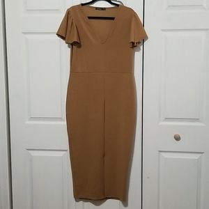 Boohoo NWOT Midi dress